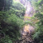 亀石の滝（愛知県民の森の滝）・宇連川支流大津谷川