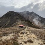 那須岳(茶臼岳)1915m 朝日岳(1896m)・峠の茶屋駐車場より